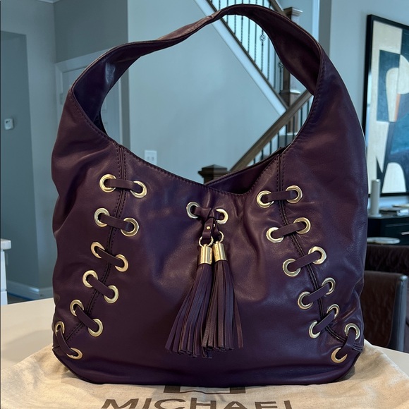 Like New Michael Kors Grommet Large Purple Leather Hobo - Picture 1 of 8